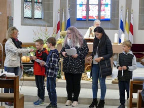 Familiengottesdienst zum Erntedankfest (Foto: Karl-Franz Thiede)